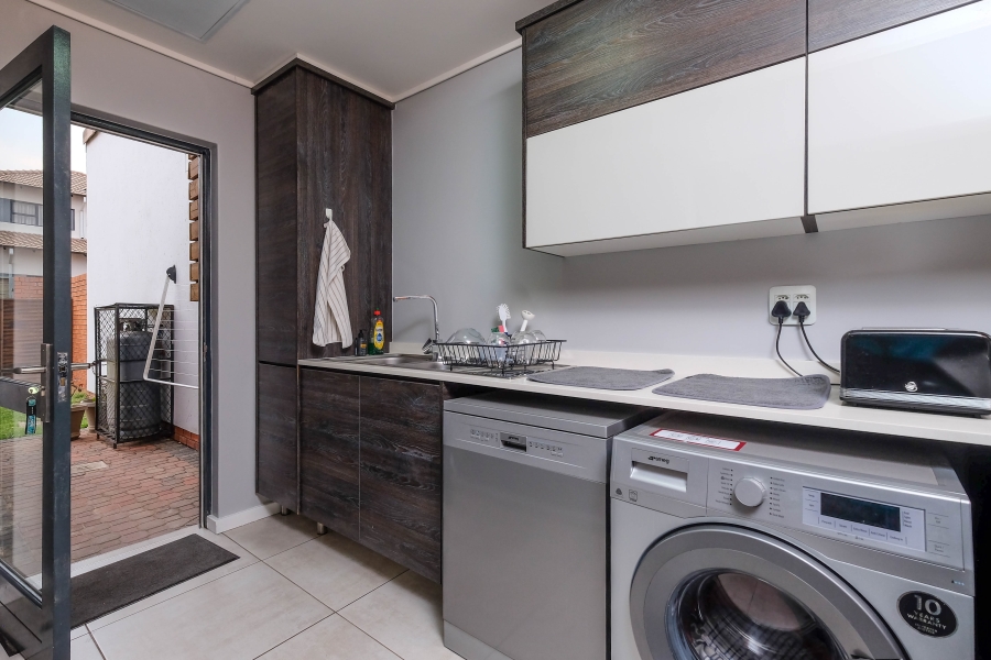 3 Bedroom Property for Sale in Sharonlea Gauteng
