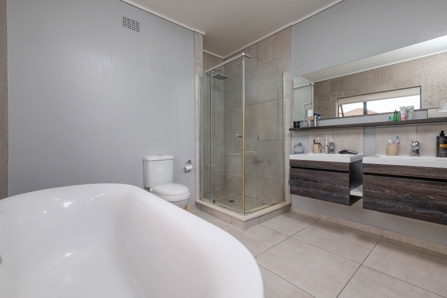 3 Bedroom Property for Sale in Sharonlea Gauteng