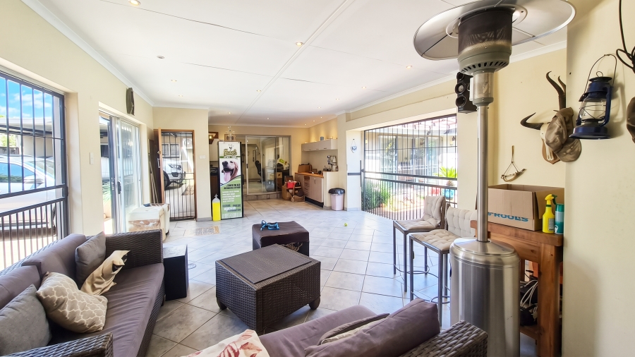 3 Bedroom Property for Sale in Hurlyvale Gauteng