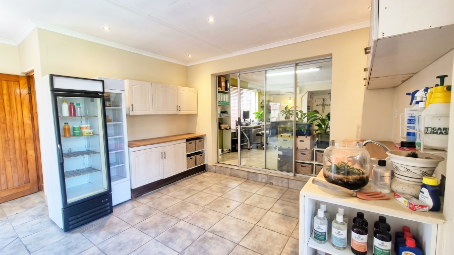 3 Bedroom Property for Sale in Hurlyvale Gauteng
