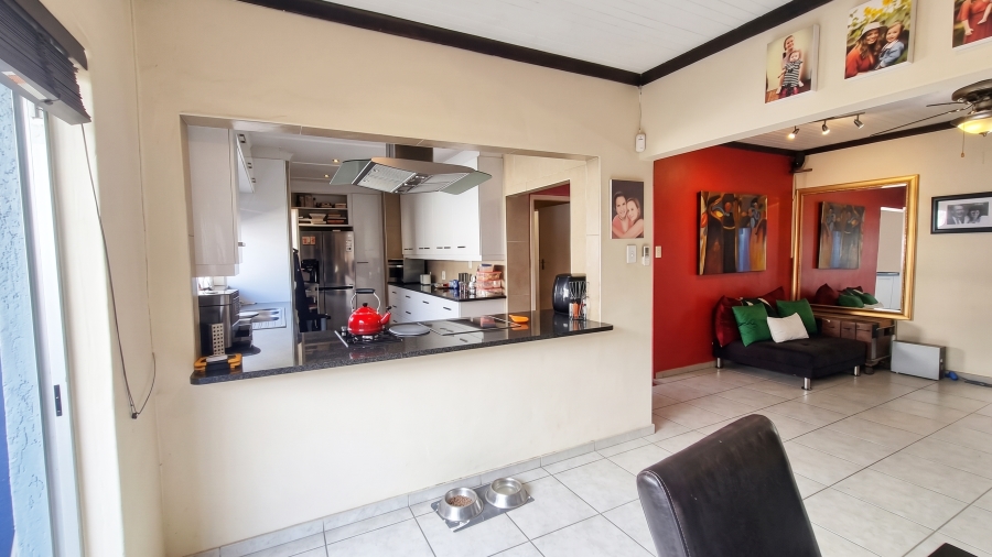 3 Bedroom Property for Sale in Hurlyvale Gauteng
