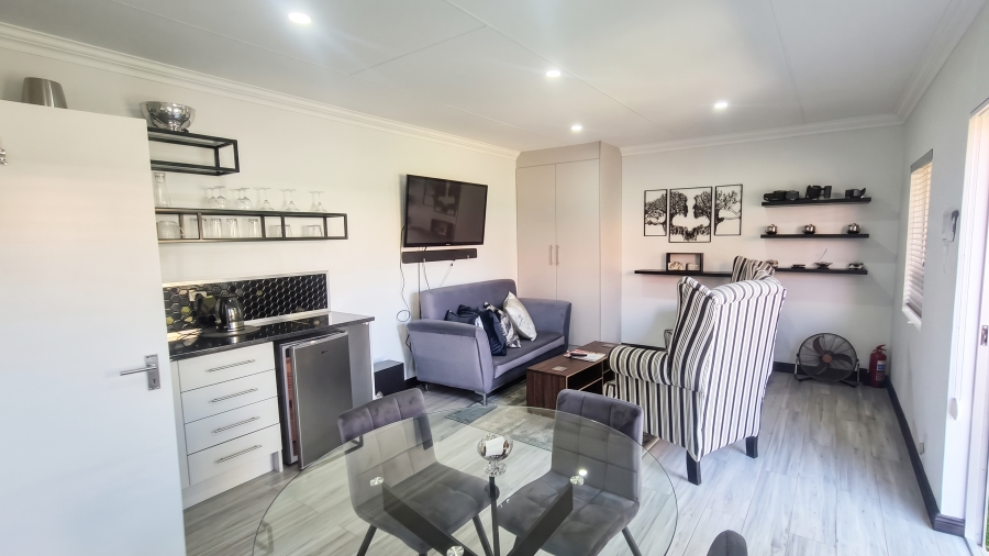 3 Bedroom Property for Sale in Hurlyvale Gauteng