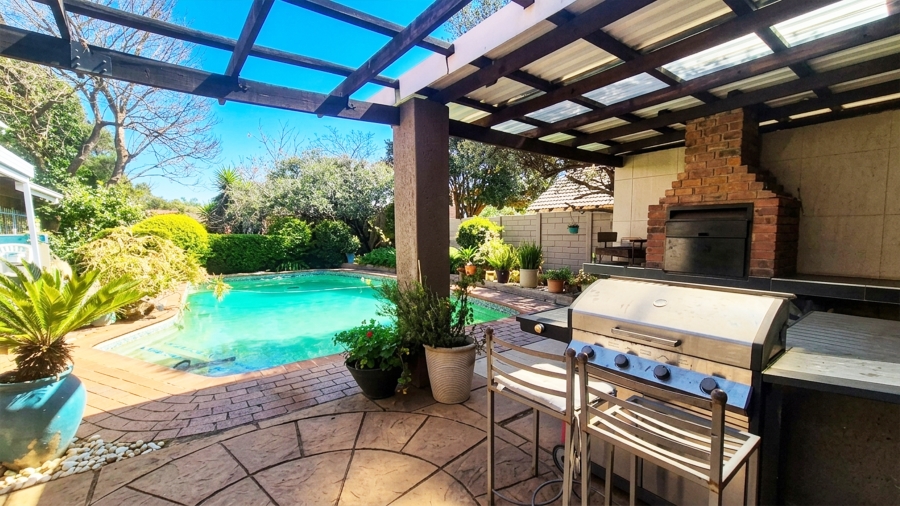 3 Bedroom Property for Sale in Hurlyvale Gauteng
