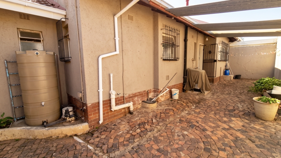 3 Bedroom Property for Sale in Hurlyvale Gauteng