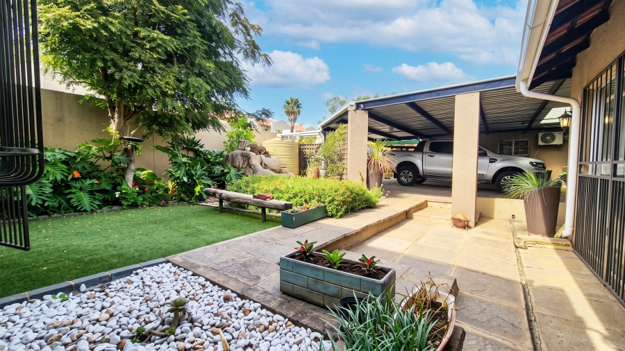 3 Bedroom Property for Sale in Hurlyvale Gauteng
