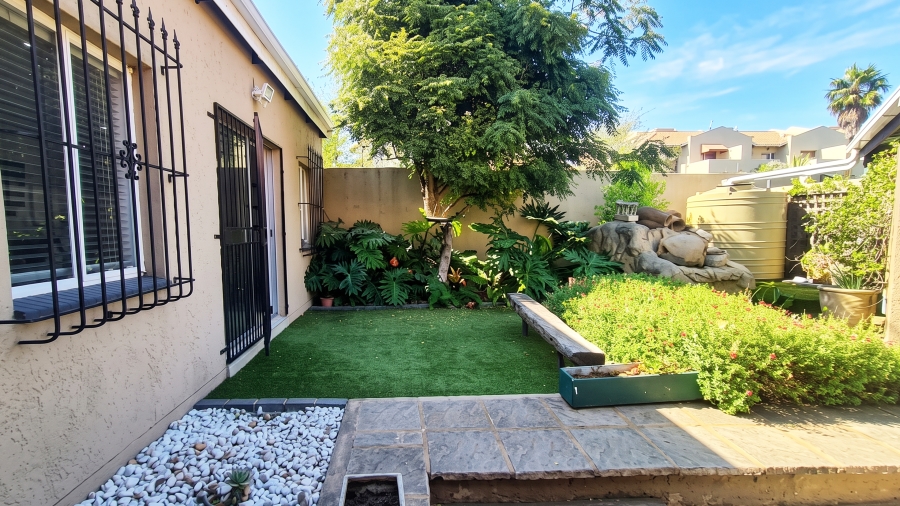 3 Bedroom Property for Sale in Hurlyvale Gauteng