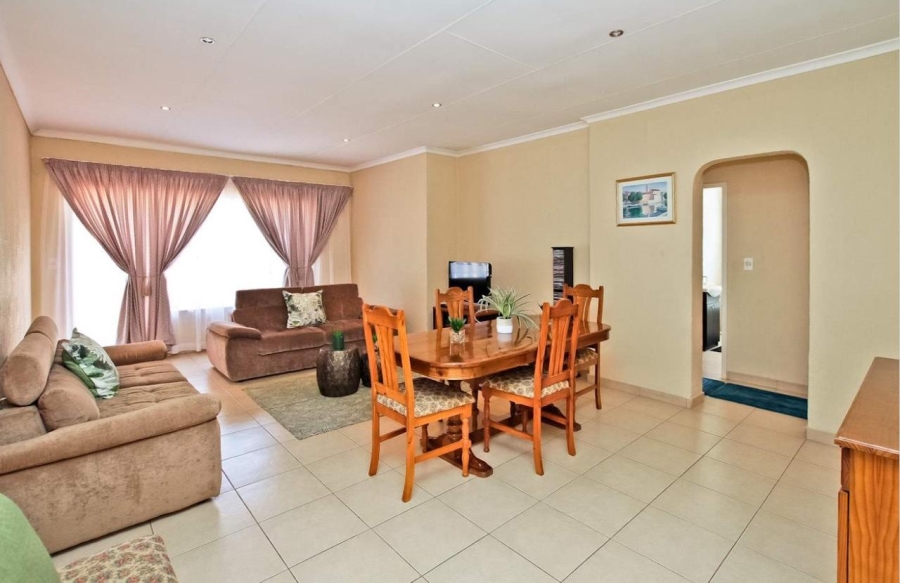 To Let 2 Bedroom Property for Rent in Bruma Gauteng