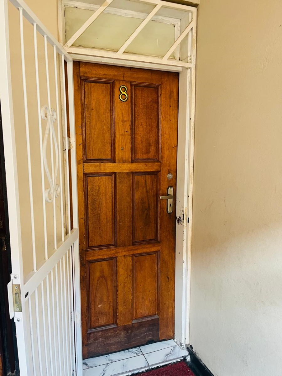 2 Bedroom Property for Sale in Florida Gauteng
