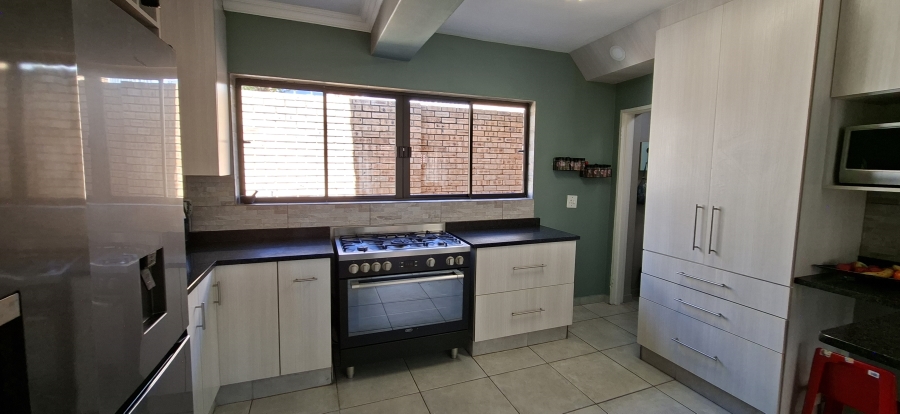 3 Bedroom Property for Sale in Noordkruin Gauteng