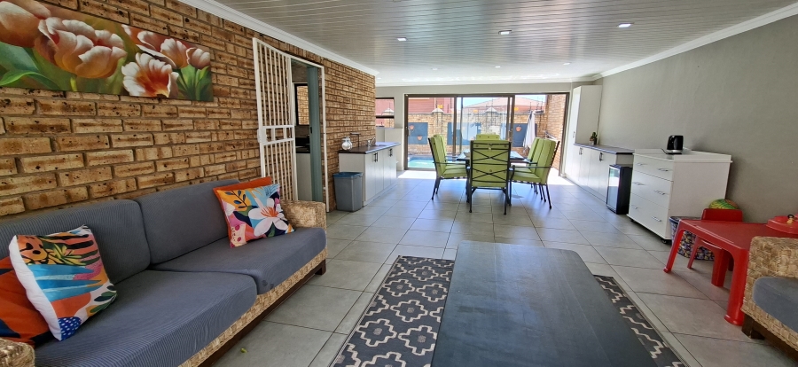 3 Bedroom Property for Sale in Noordkruin Gauteng