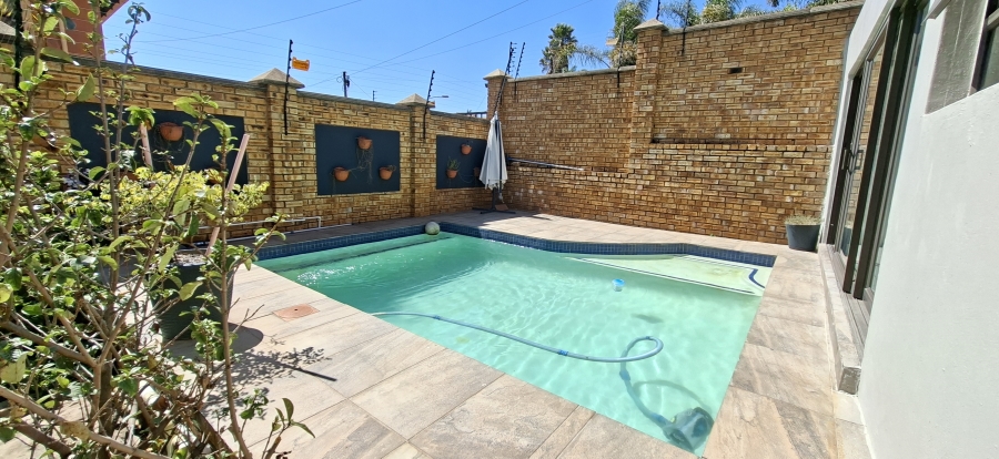 3 Bedroom Property for Sale in Noordkruin Gauteng