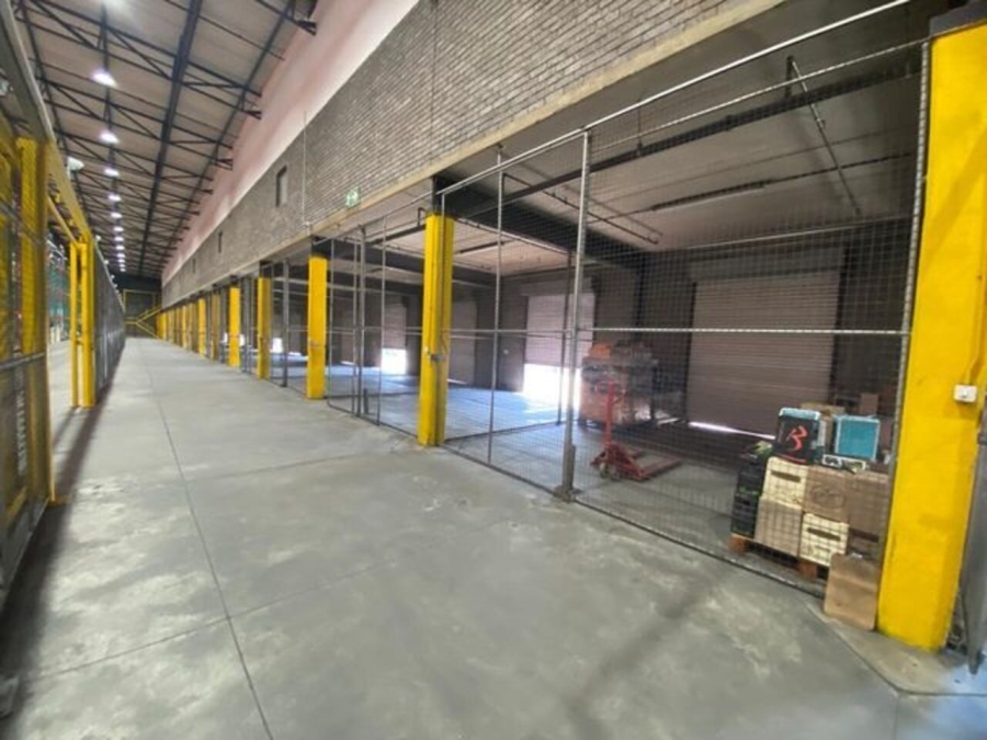 To Let Commercial Property for Rent in Randjespark Gauteng