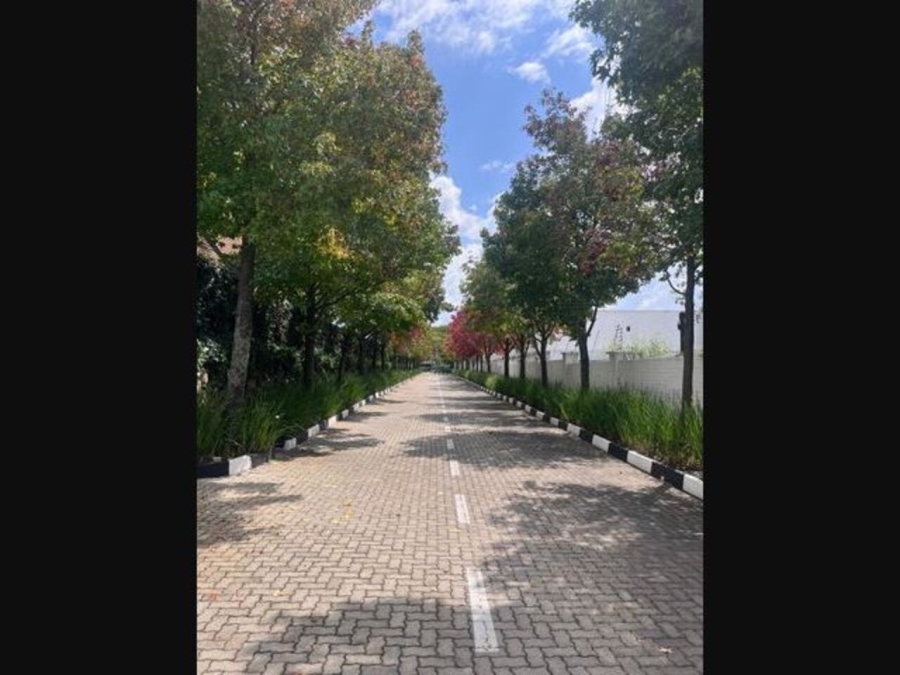 To Let Commercial Property for Rent in Randjespark Gauteng