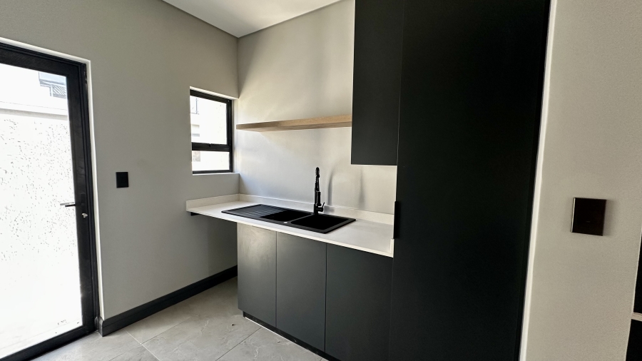 4 Bedroom Property for Sale in Fountainbrook Estate Gauteng