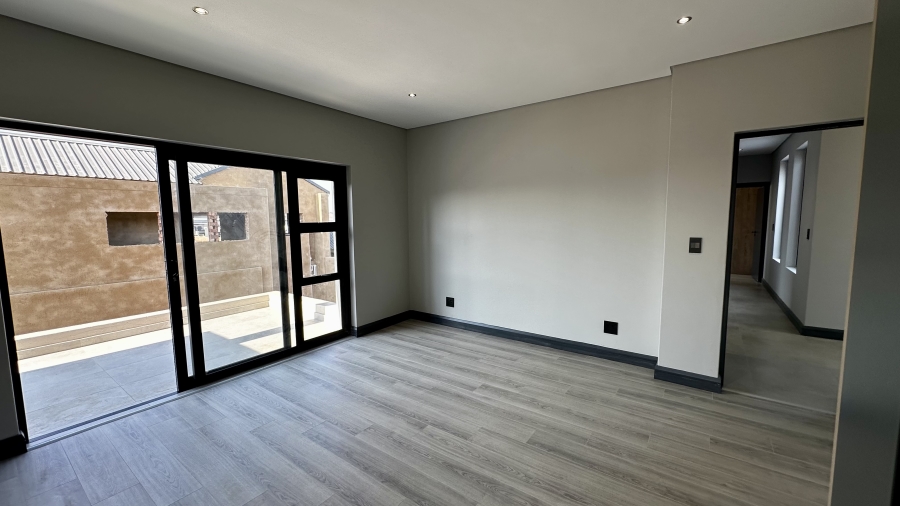 4 Bedroom Property for Sale in Fountainbrook Estate Gauteng