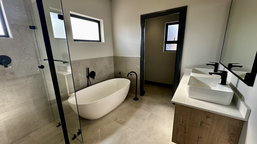 4 Bedroom Property for Sale in Fountainbrook Estate Gauteng