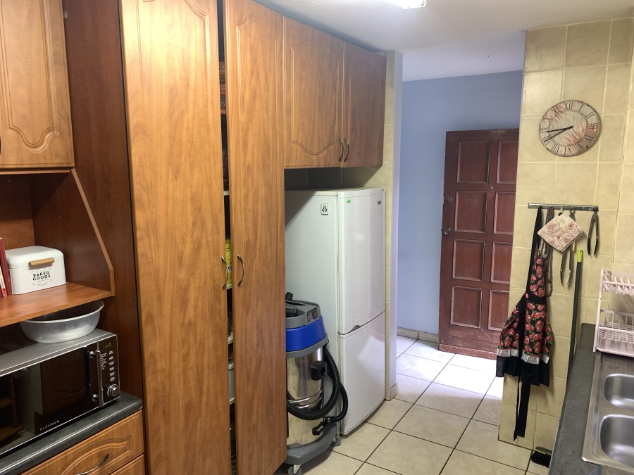 2 Bedroom Property for Sale in Wonderboom Gauteng