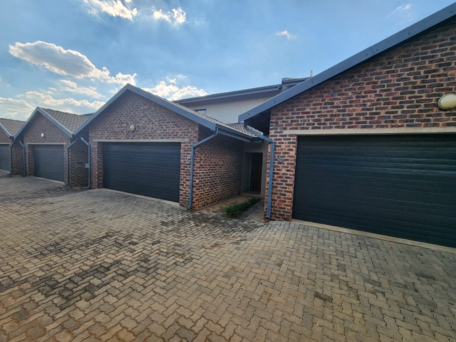 3 Bedroom Property for Sale in Doornpoort Gauteng