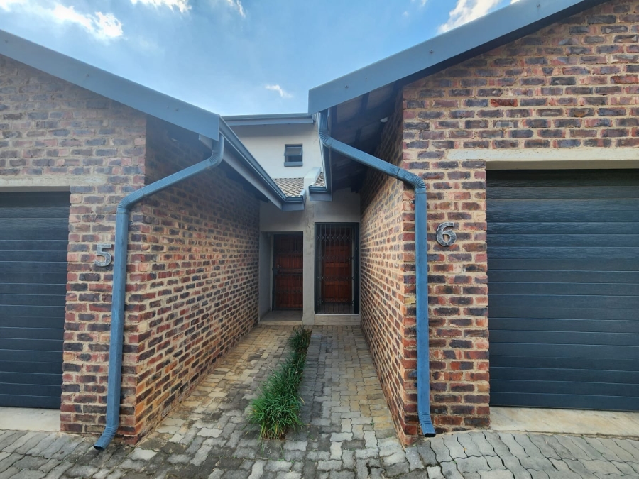 3 Bedroom Property for Sale in Doornpoort Gauteng