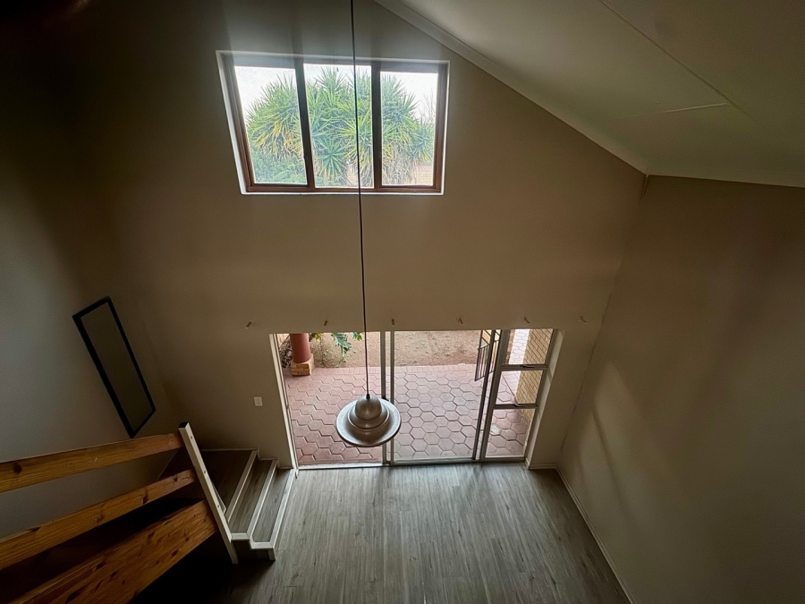 To Let 2 Bedroom Property for Rent in Eldoraigne Gauteng
