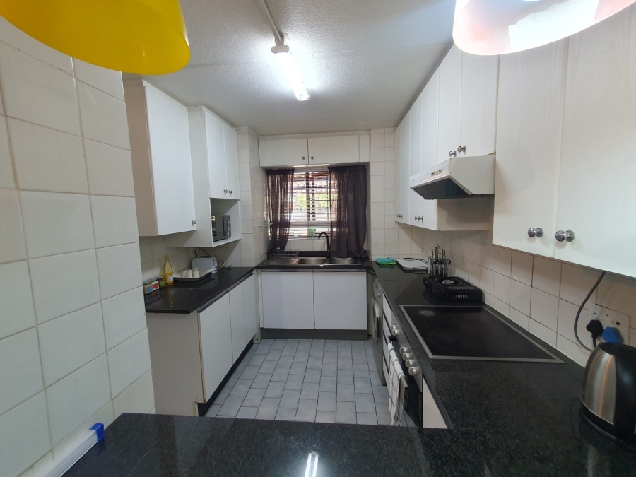 To Let 2 Bedroom Property for Rent in Sunninghill Gauteng