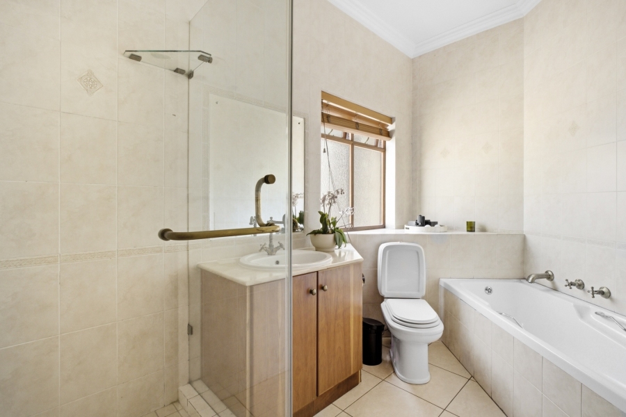 To Let 5 Bedroom Property for Rent in Dainfern Golf Estate Gauteng