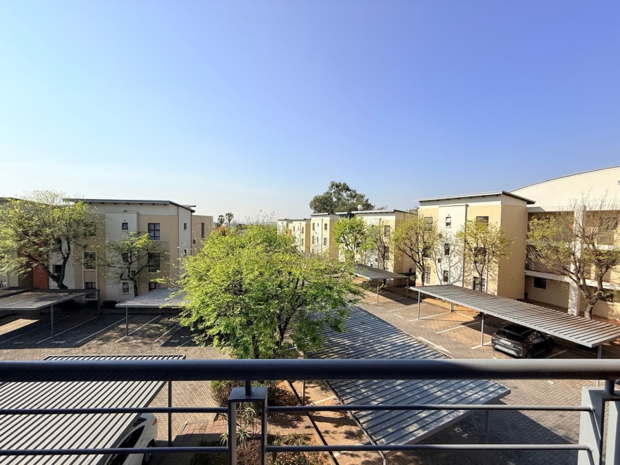To Let 2 Bedroom Property for Rent in Ferndale Gauteng