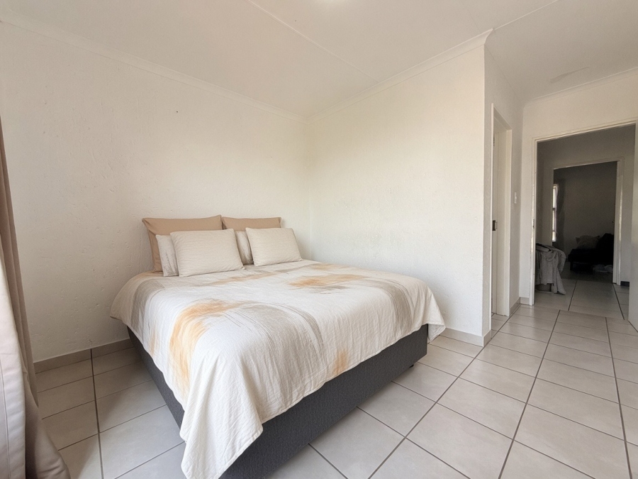 To Let 2 Bedroom Property for Rent in Ferndale Gauteng