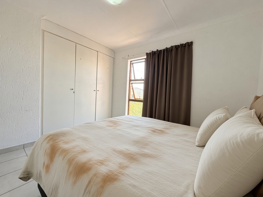 To Let 2 Bedroom Property for Rent in Ferndale Gauteng