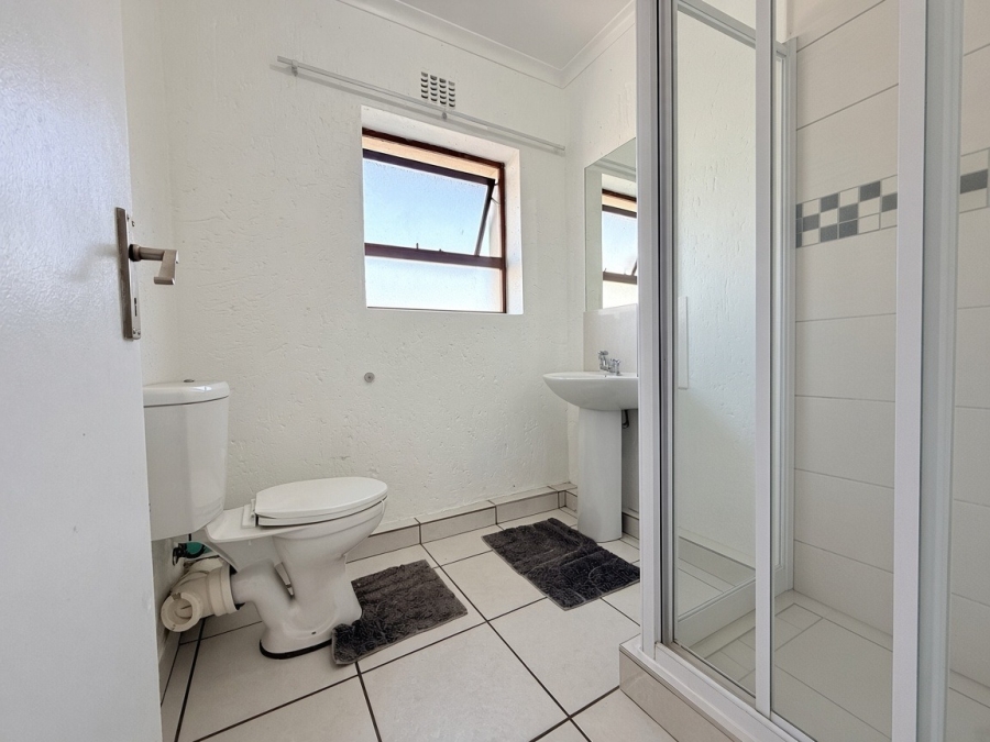 To Let 2 Bedroom Property for Rent in Ferndale Gauteng