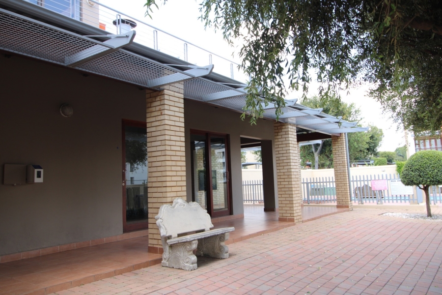 To Let 2 Bedroom Property for Rent in Ferndale Gauteng
