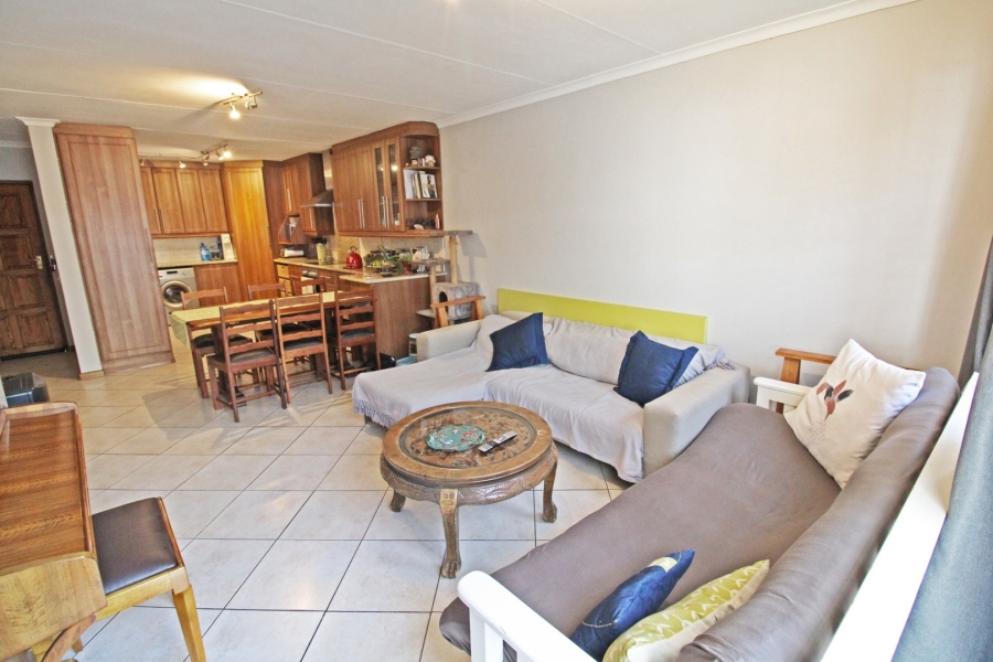 To Let 2 Bedroom Property for Rent in Robin Acres Gauteng