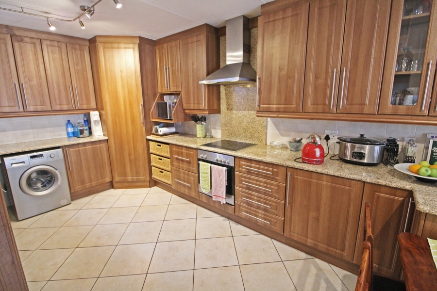 To Let 2 Bedroom Property for Rent in Robin Acres Gauteng