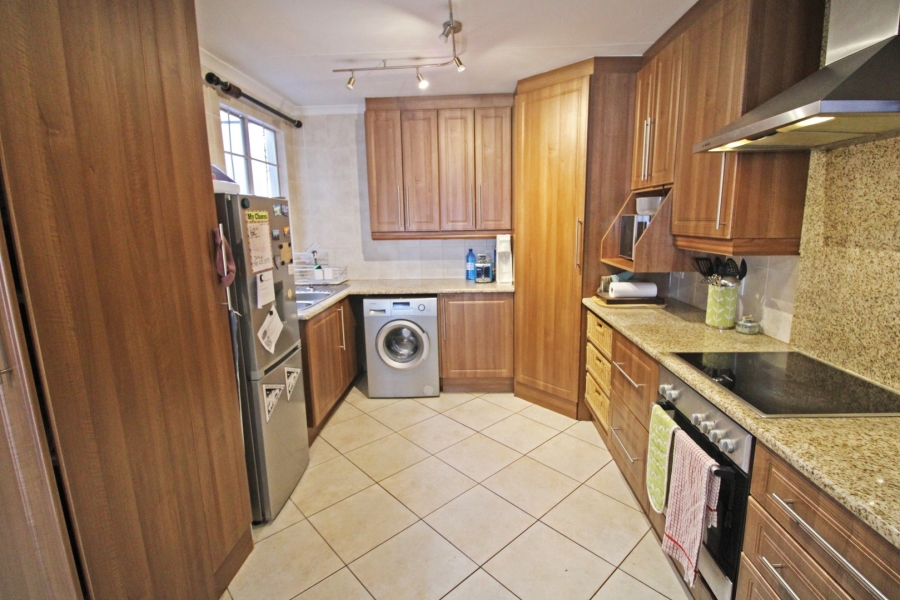 To Let 2 Bedroom Property for Rent in Robin Acres Gauteng