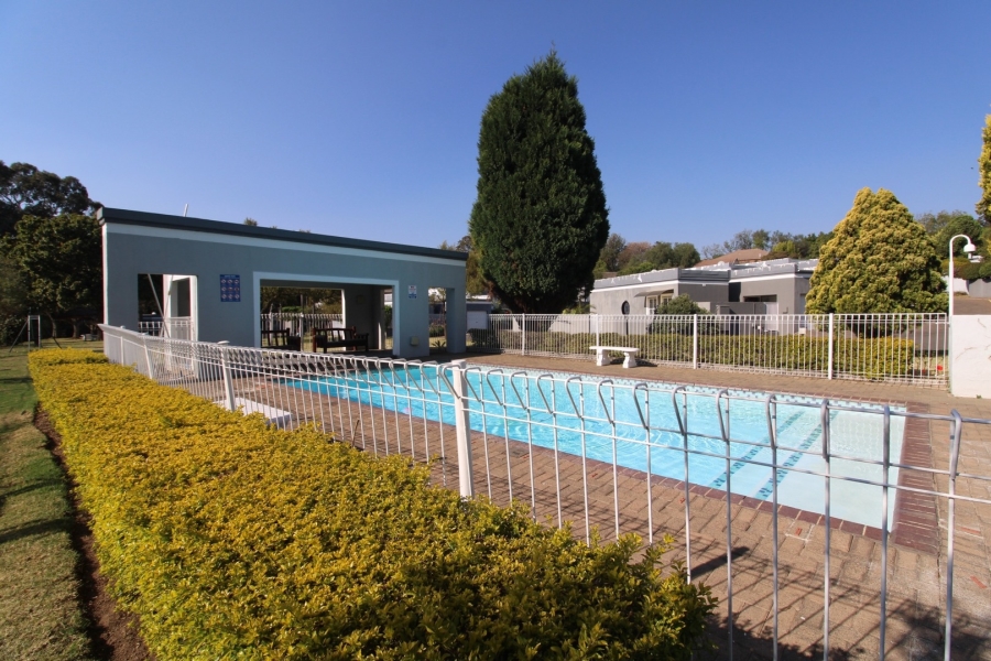 To Let 2 Bedroom Property for Rent in Robin Acres Gauteng