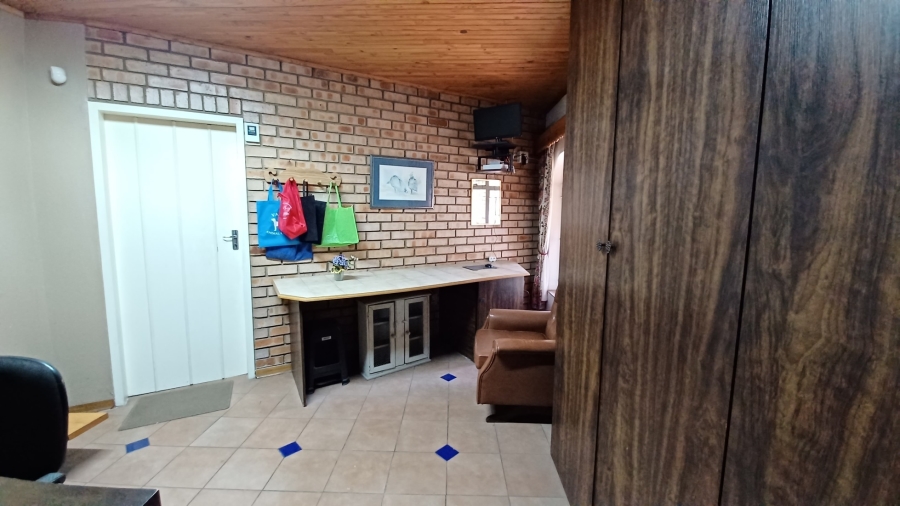 3 Bedroom Property for Sale in Vanderbijlpark SE 4 Gauteng