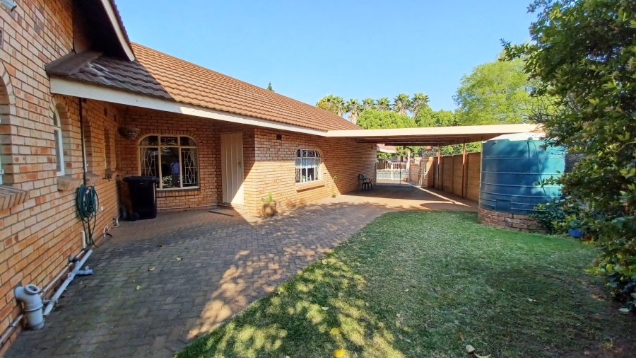 3 Bedroom Property for Sale in Vanderbijlpark SE 4 Gauteng