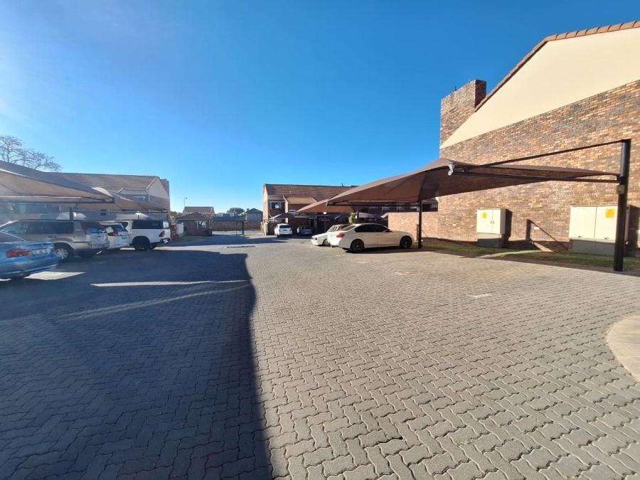2 Bedroom Property for Sale in Montana Gauteng