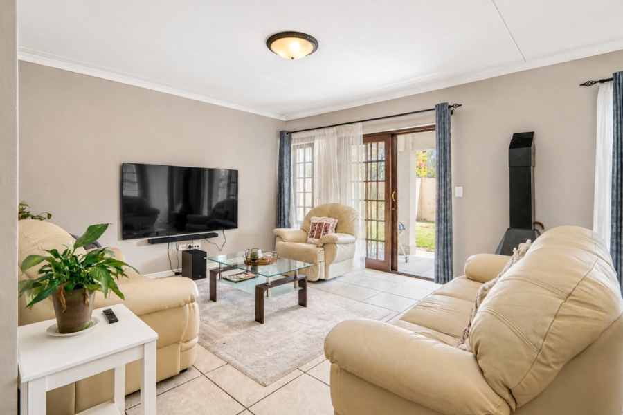 3 Bedroom Property for Sale in Broadacres Gauteng