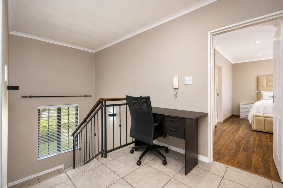 3 Bedroom Property for Sale in Broadacres Gauteng