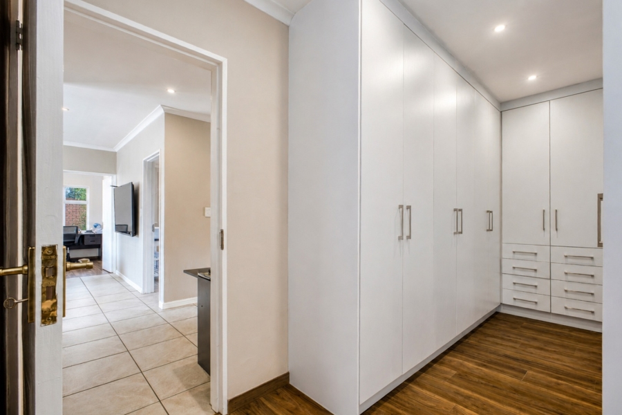 3 Bedroom Property for Sale in Broadacres Gauteng