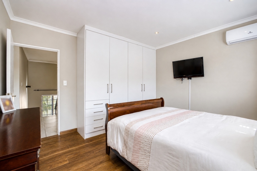 3 Bedroom Property for Sale in Broadacres Gauteng