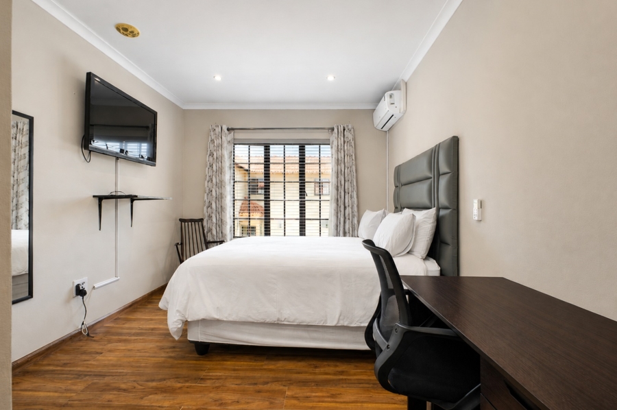 3 Bedroom Property for Sale in Broadacres Gauteng