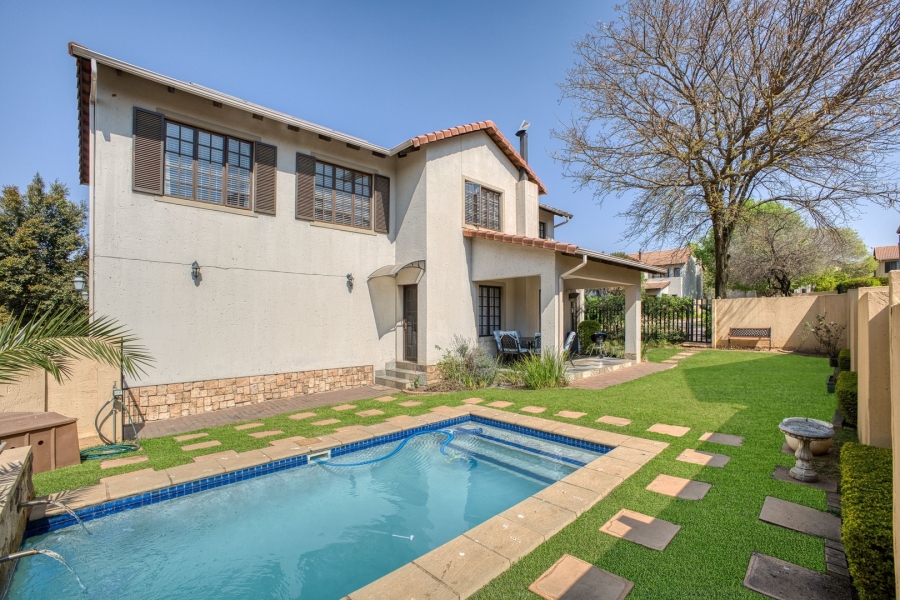 3 Bedroom Property for Sale in Broadacres Gauteng
