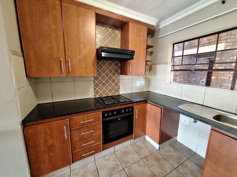 2 Bedroom Property for Sale in Montana Gauteng