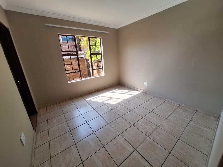 2 Bedroom Property for Sale in Montana Gauteng