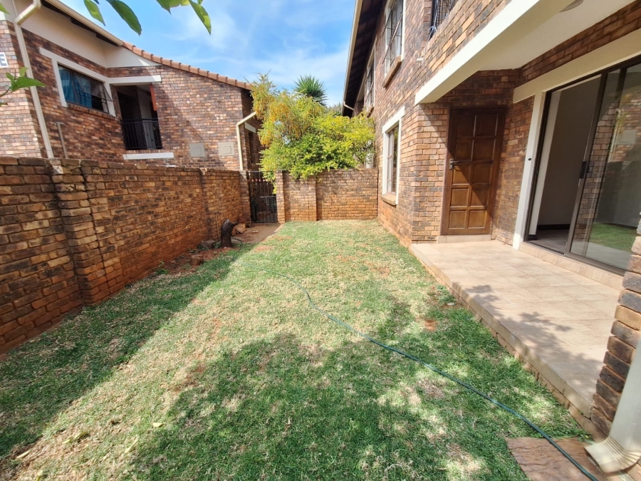 2 Bedroom Property for Sale in Montana Gauteng