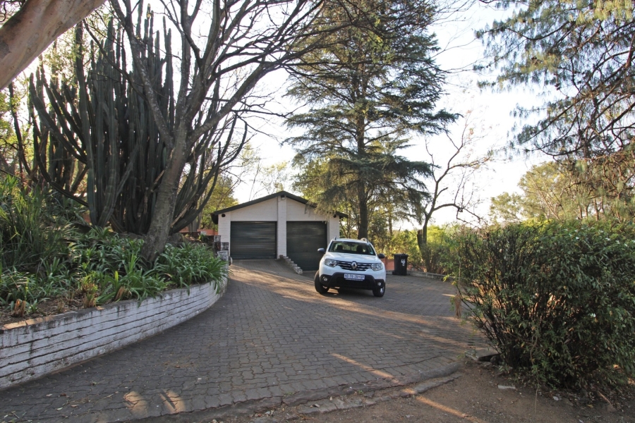 To Let 3 Bedroom Property for Rent in Bryanston East Gauteng