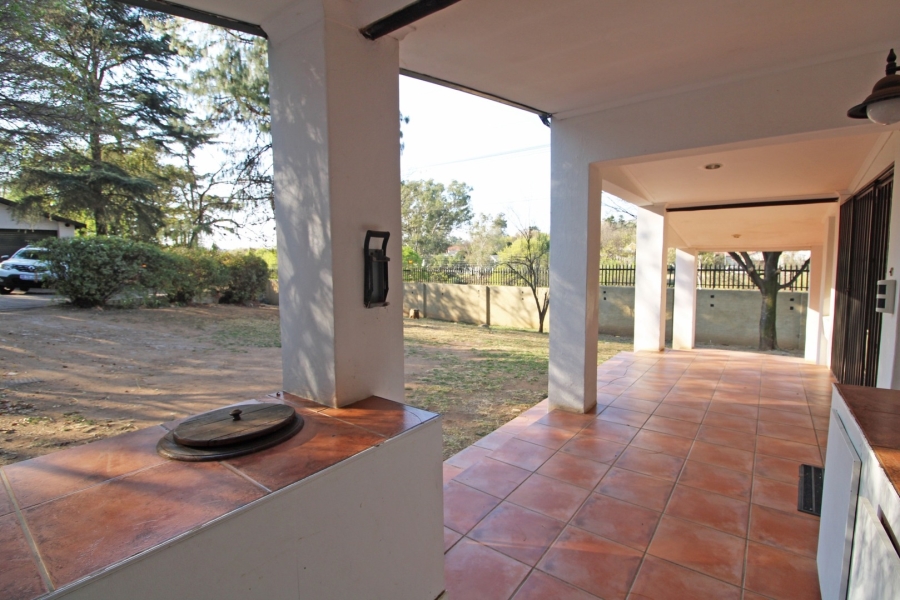 To Let 3 Bedroom Property for Rent in Bryanston East Gauteng