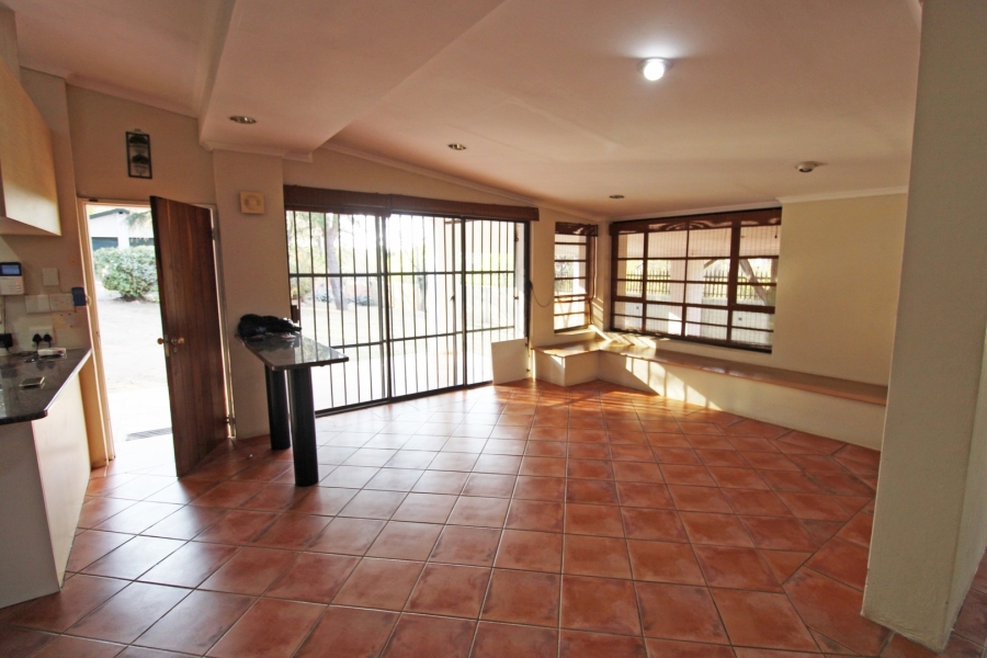 To Let 3 Bedroom Property for Rent in Bryanston East Gauteng